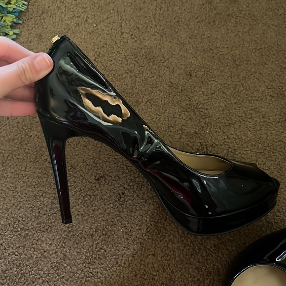 designer, Micheal kors high heels barely worn - Picture 2 of 4